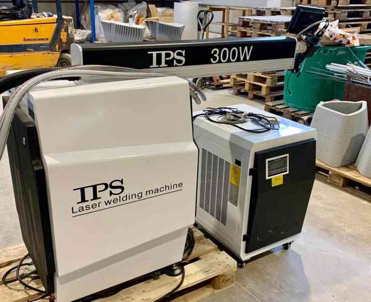 Nepoužitý laserový svářecí stroj TPS 300 W, r. v. 2017 - foto 3