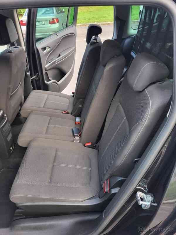 Opel Zafira 2,0   BiTurbo, 195 HP, 1. maj - foto 11