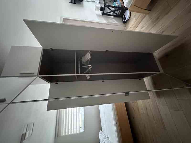 Rohová skříň a skříň včetně nástavců - foto 4