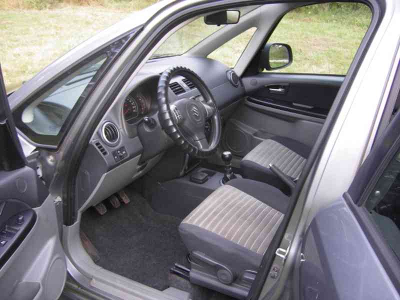 SUZUKI SX4 1.6 66kW - foto 7