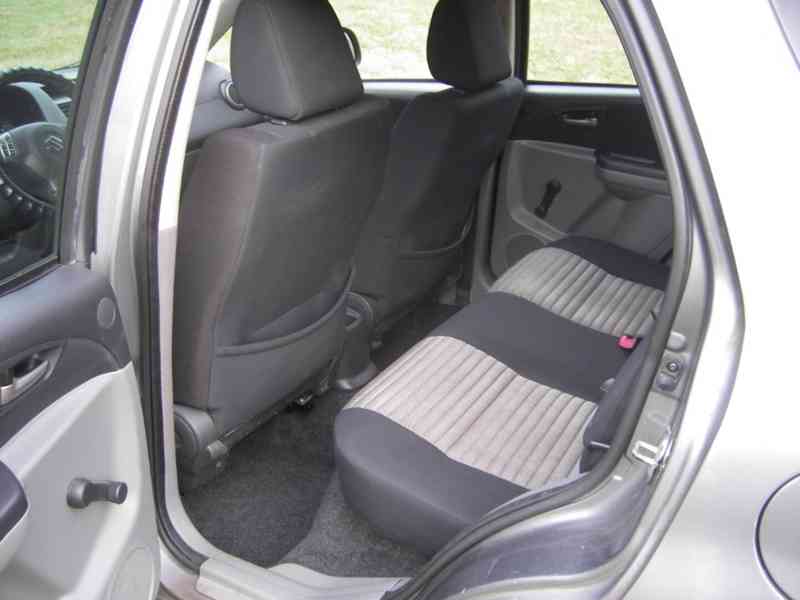 SUZUKI SX4 1.6 66kW - foto 8