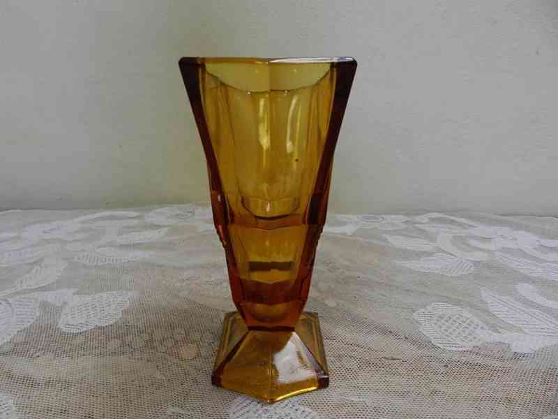 Kubistická Váza Inwald medové sklo - foto 3