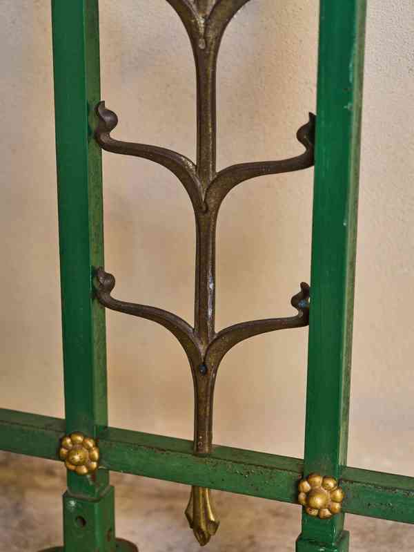 Těžké bronzové zábradlí s motivem vinné révy - 308 cm - foto 6