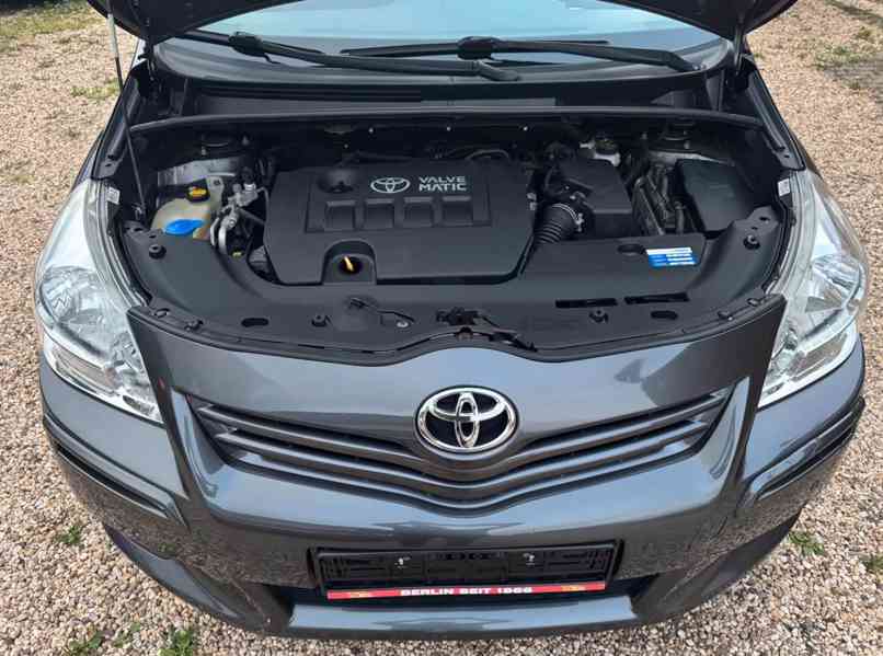 Toyota Verso 1,8i Edition benzín 108kw - foto 9