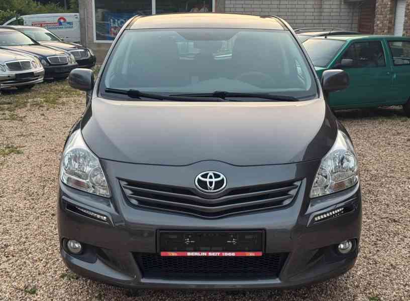 Toyota Verso 1,8i Edition benzín 108kw - foto 8