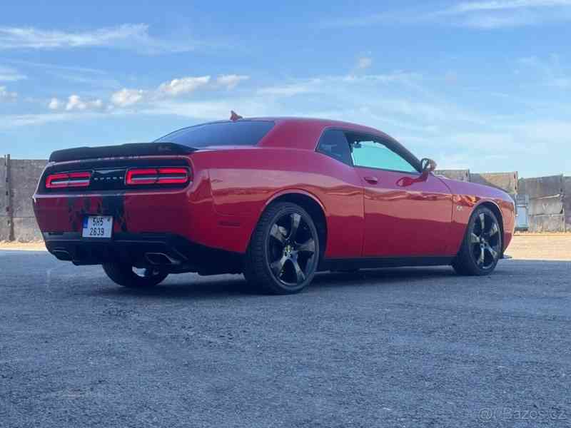 Dodge Challenger 6,4   R/T SCAT PACK - foto 7