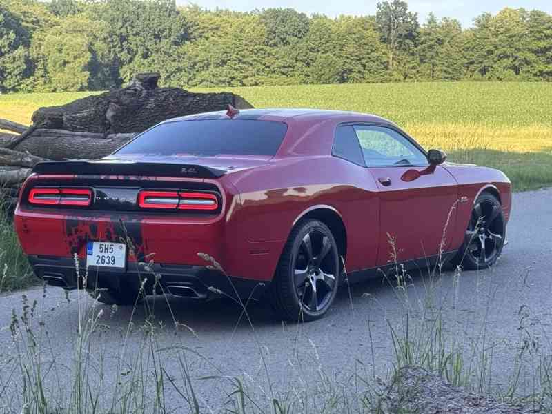 Dodge Challenger 6,4   R/T SCAT PACK - foto 8