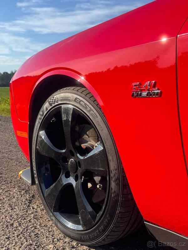 Dodge Challenger 6,4   R/T SCAT PACK - foto 9