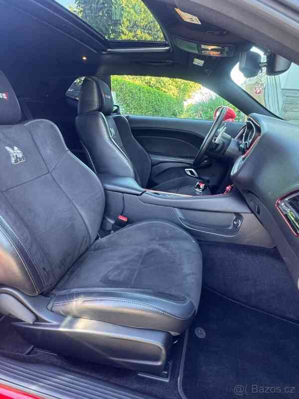 Dodge Challenger 6,4   R/T SCAT PACK - foto 11