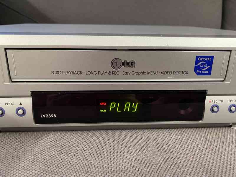 VHS videorekordér LG, plně funkční s DO - foto 2
