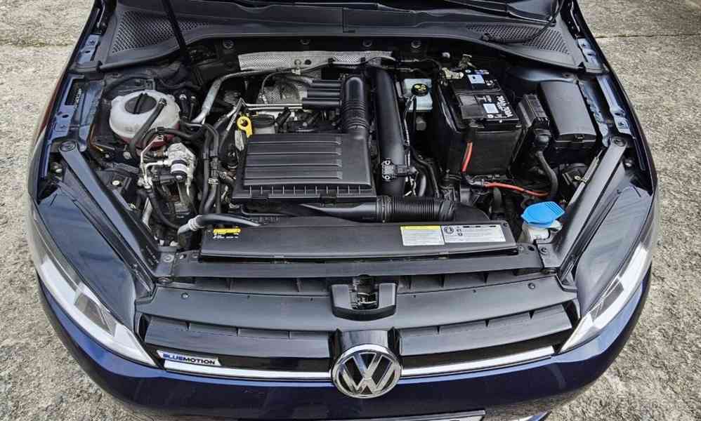 Volkswagen Golf Variant 1,4   7 CNG BLUEMOTION - foto 18