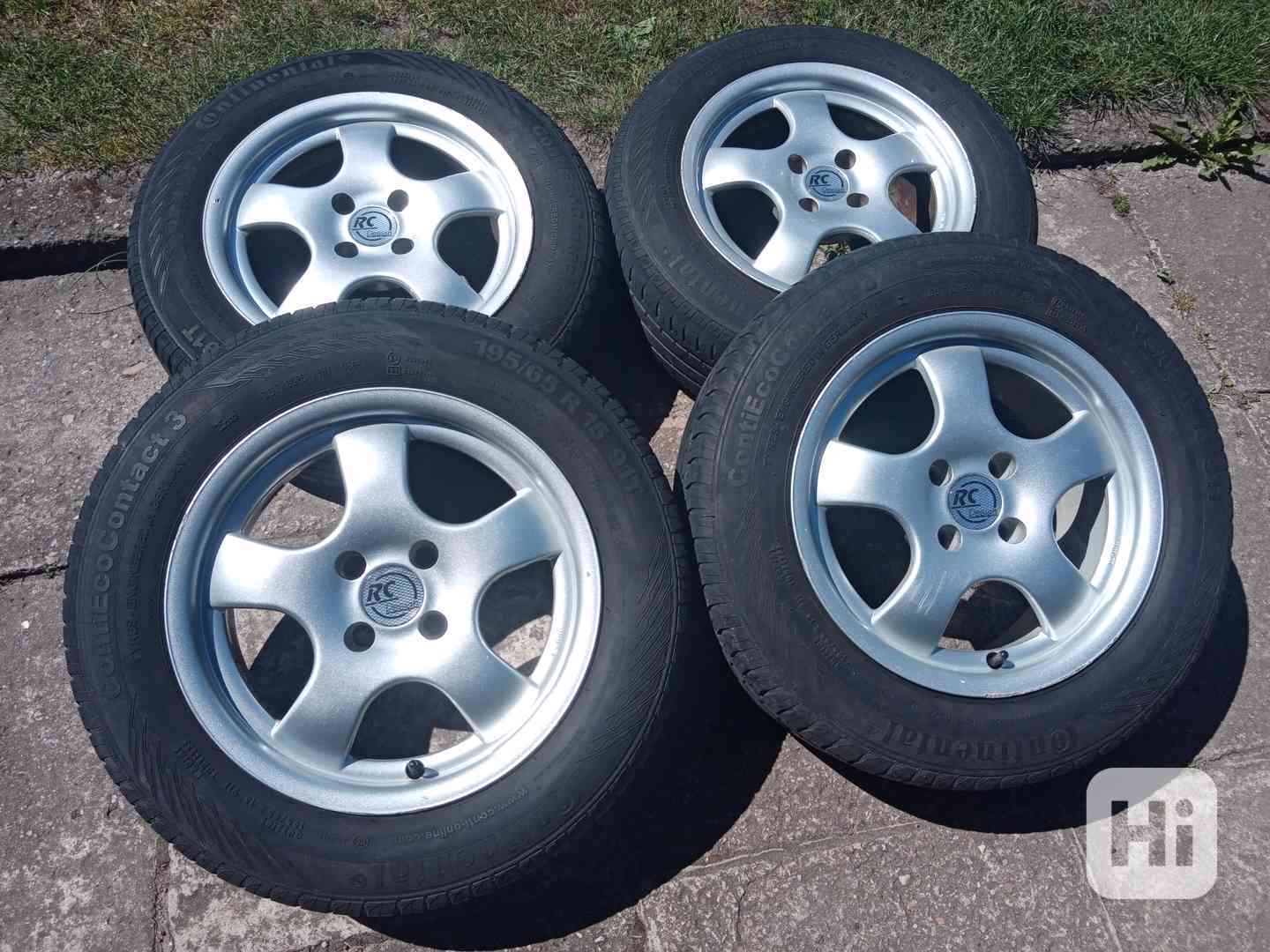 Obutá Alu kola BROCK 15ky 4x100 pneu 85% RENAULT DACIA - foto 1