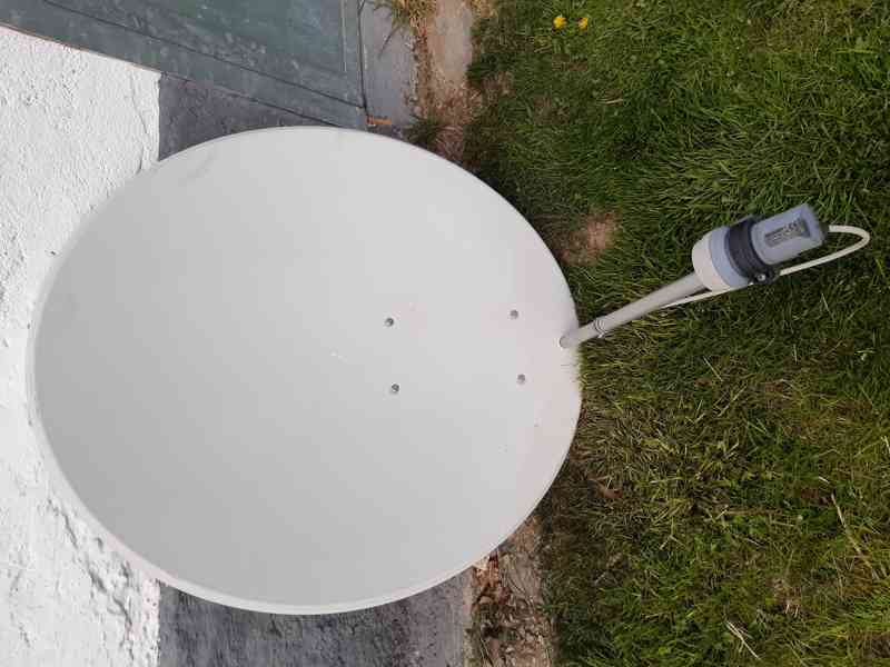 Parabolická satelitní anténa s konvertorem 1TV - foto 3