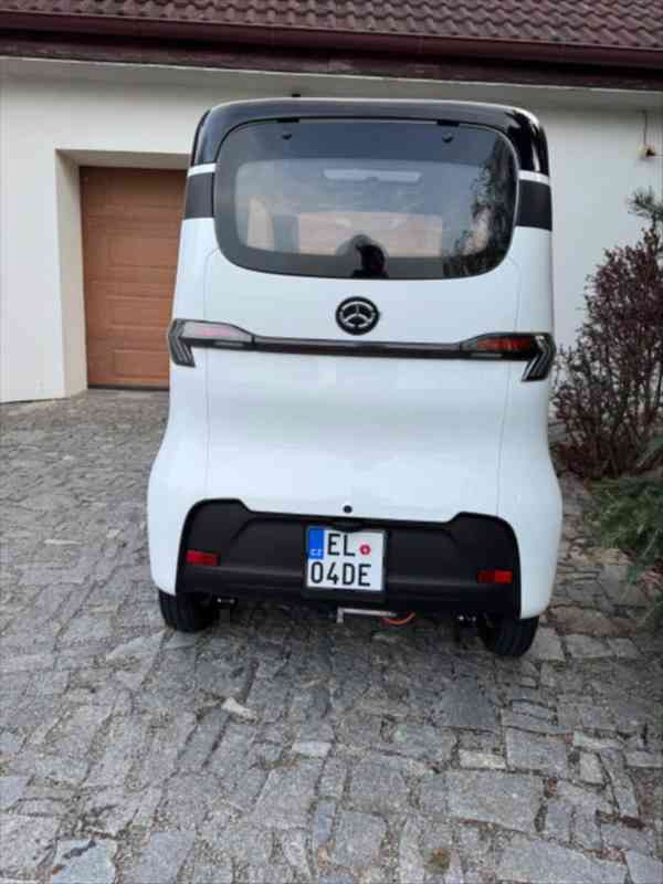 Ostatní Leramotors E-Car E4 bílá - foto 3