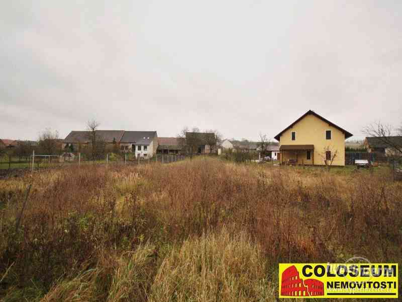 Ivančice - Hrubšice, Stavební pozemek 1678m2, Inženýrské sítě na hranici pozemku - pozemek - foto 8