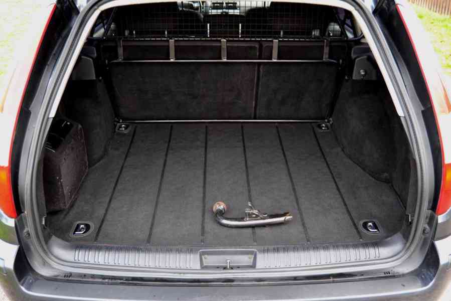 Ford Mondeo 2.2 TDCI 114kW Futura - foto 10