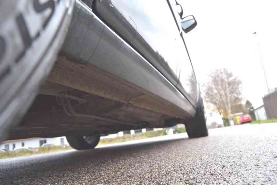 Ford Mondeo 2.2 TDCI 114kW Futura - foto 17