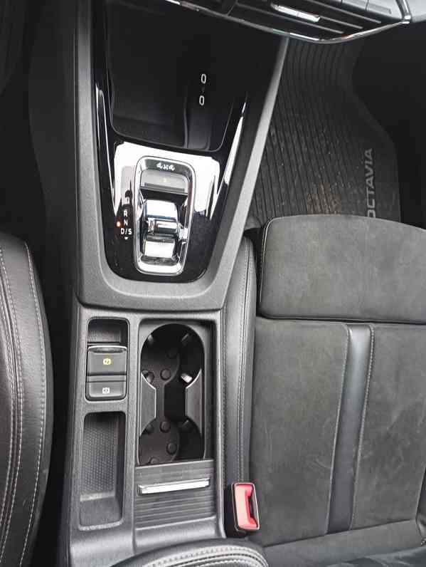 Škoda Octavia SCOUT 2.0 TSI, automat, 4x4, po 1. maj. - foto 24