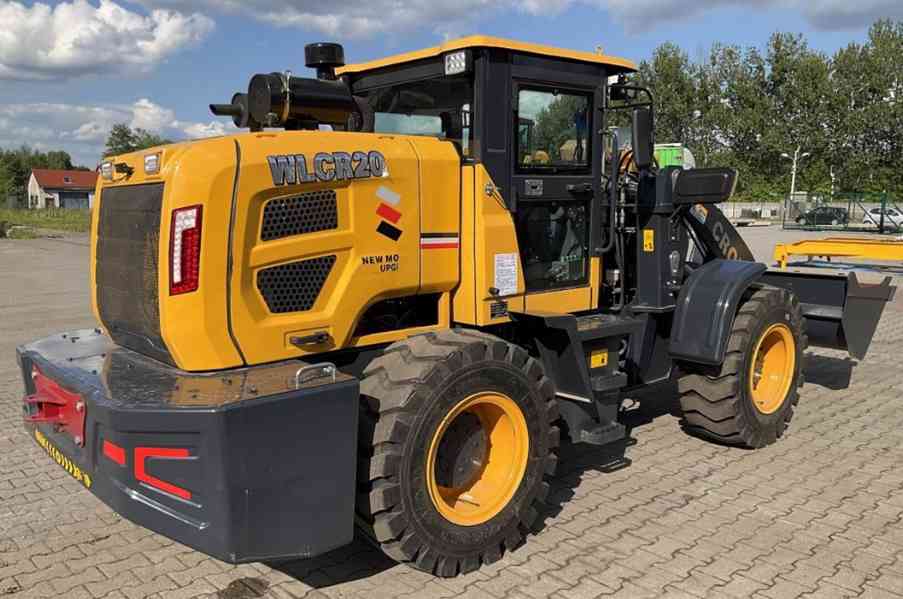 Kloubový nakladač CR20L se sníženou kabinou 220 cm - foto 2