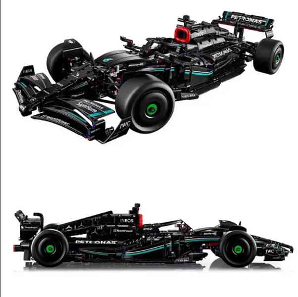 Nová stavebnice vozu F1 Mercedes W 14 E  - foto 3