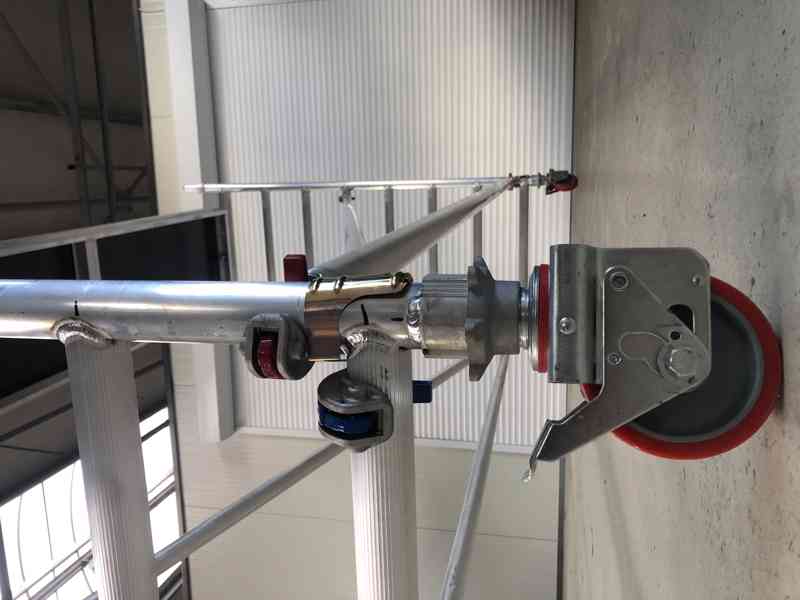 Prodám nové profesionální pojízdné hliníkové lešení Klimatek - foto 2