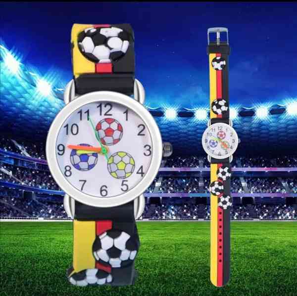 Dětské hodinky s motivem fotbalu - foto 2