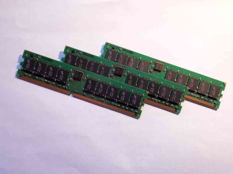 1GB server RAM RDIMM DDR 333MHz PC2700R MICRON ECC Reg - foto 2