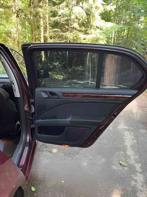 Škoda Superb 2,0 TDI sedan 125kw automat - foto 15
