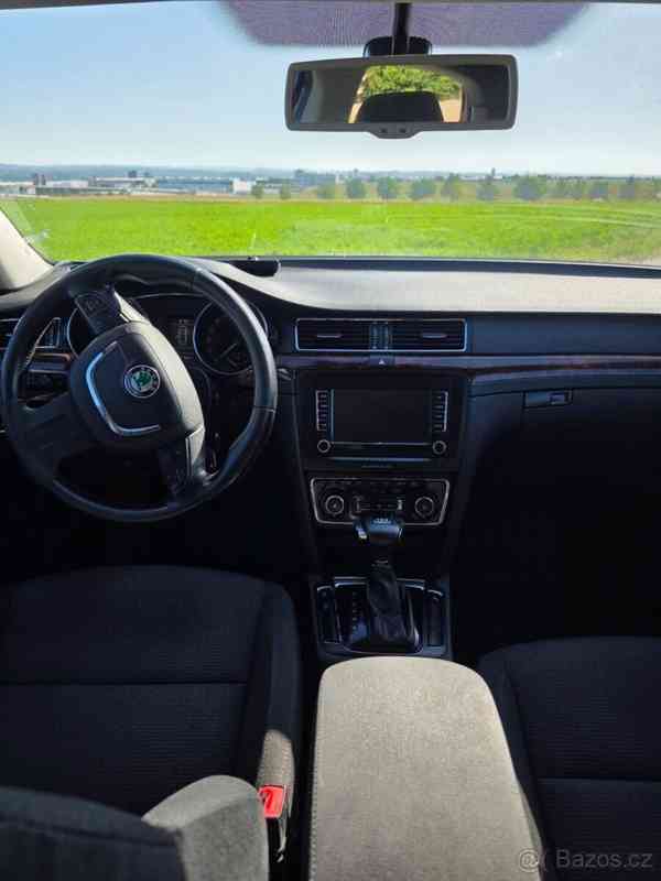 Škoda Superb 2,0 TDI sedan 125kw automat - foto 11