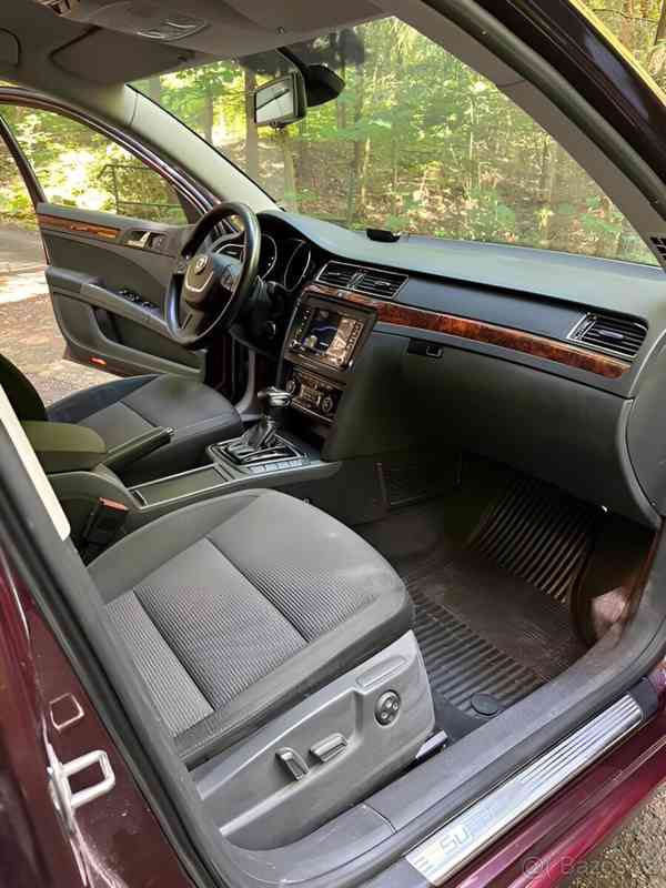 Škoda Superb 2,0 TDI sedan 125kw automat - foto 9