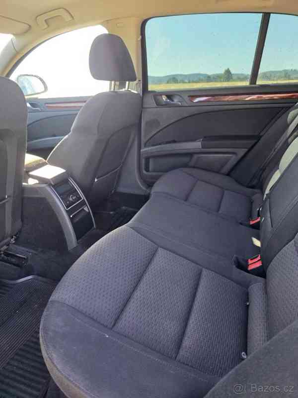Škoda Superb 2,0 TDI sedan 125kw automat - foto 13
