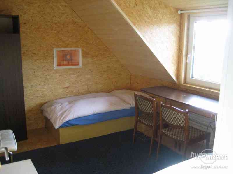 Pronájem pokoje - ubytování v Plzni - foto 4