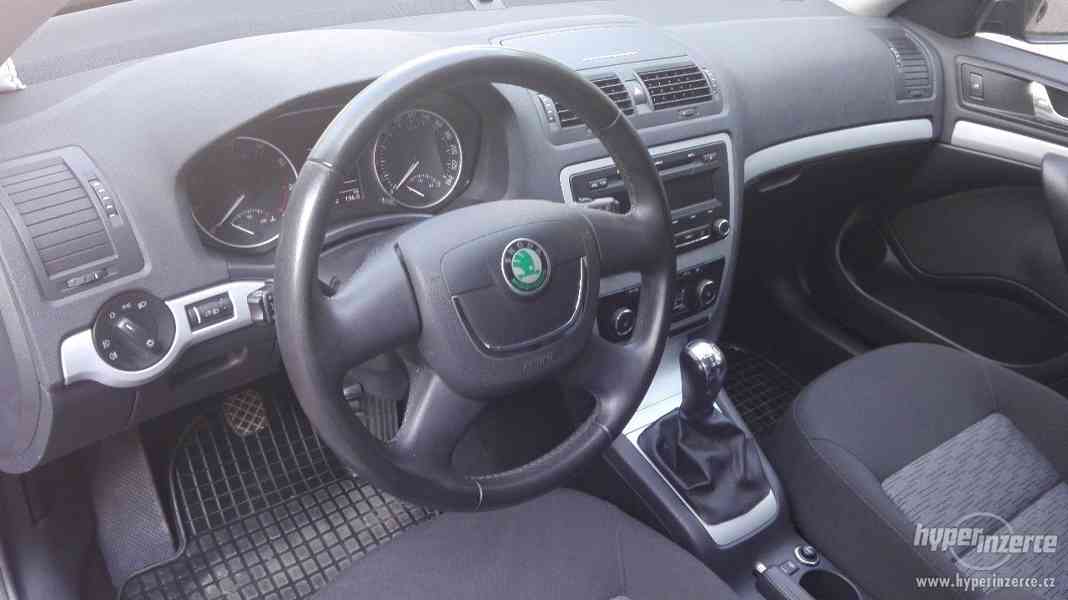 Prodám škoda octavia combi 1.6 MPI - foto 9