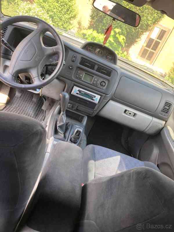 Mitsubishi Pajero 2,5 SPORT - foto 11