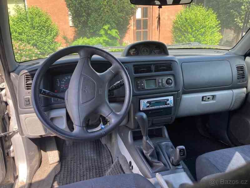 Mitsubishi Pajero 2,5 SPORT - foto 8