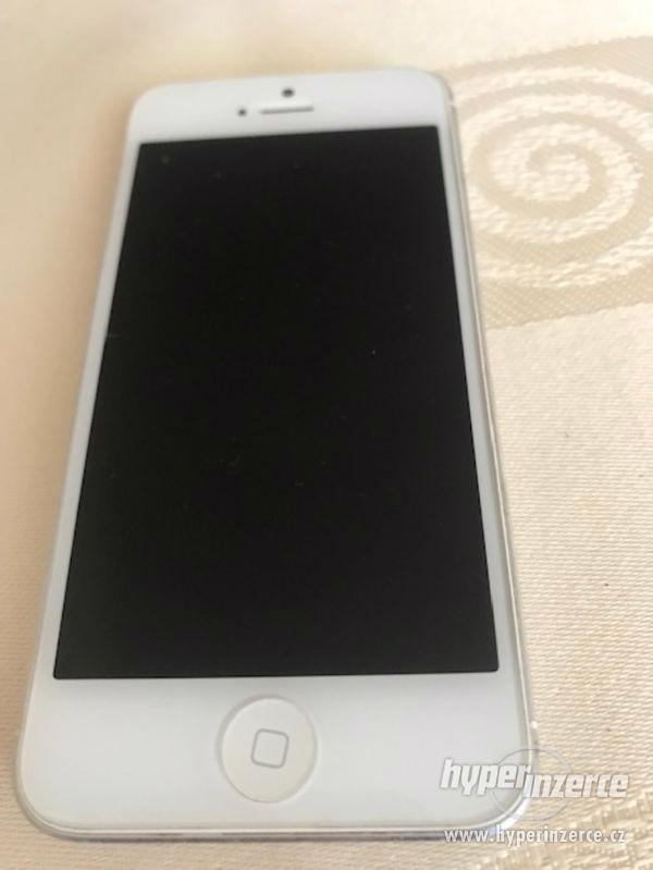 Prodám telefon Apple iPhone 4, 32GB - foto 1