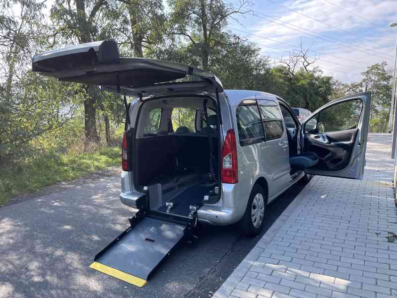 Citroën Berlingo pro převoz vozíčkáře - foto 3