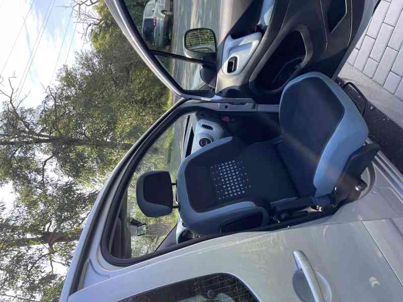Citroën Berlingo pro převoz vozíčkáře - foto 4