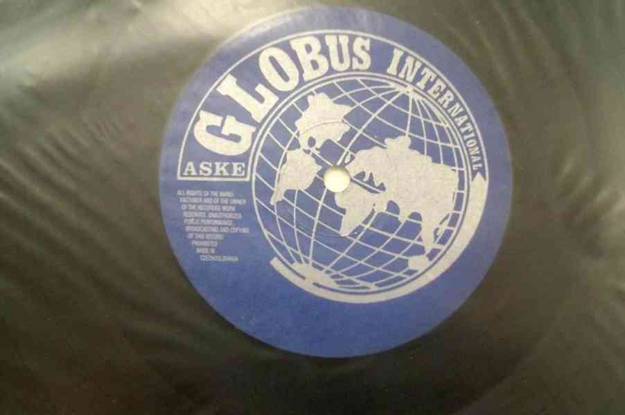 Svatopluk Karásek & Londýn – Řek's už ďáblovi Ne? (LP) - foto 3
