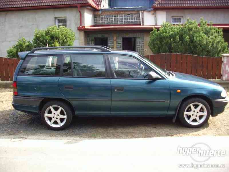 Opel Astra F 1,7TDS Caravan - foto 4