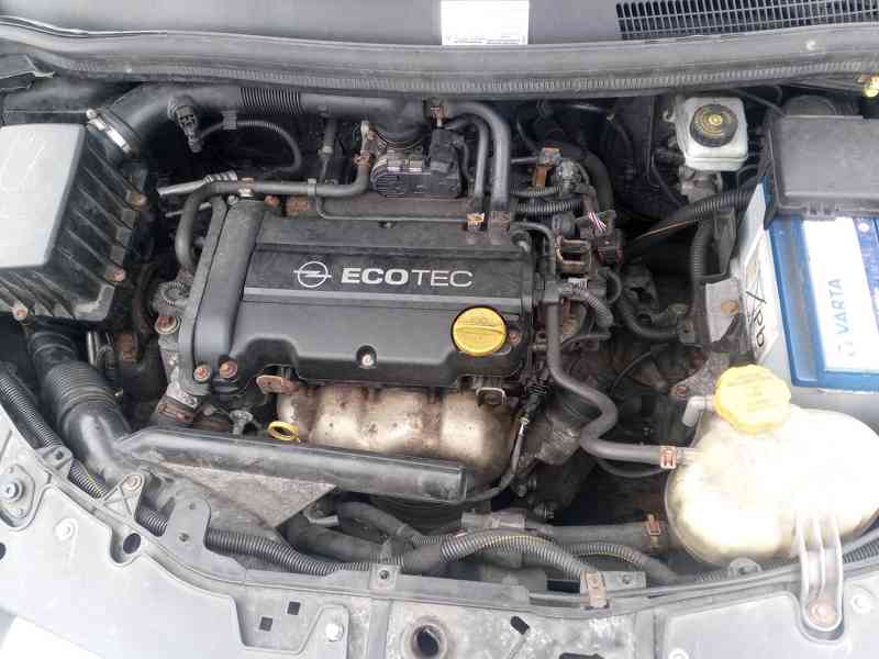 Prodám Opel Corsa 1.2 12V - foto 10