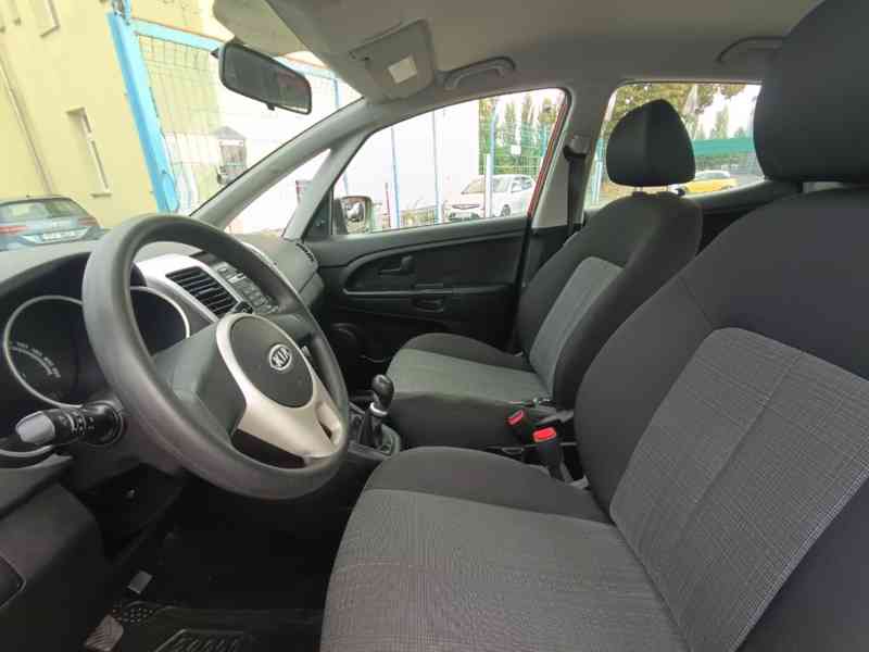 KIA Venga 1,4i Comfort ČR - foto 21