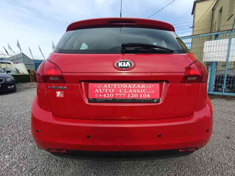 KIA Venga 1,4i Comfort ČR - foto 12