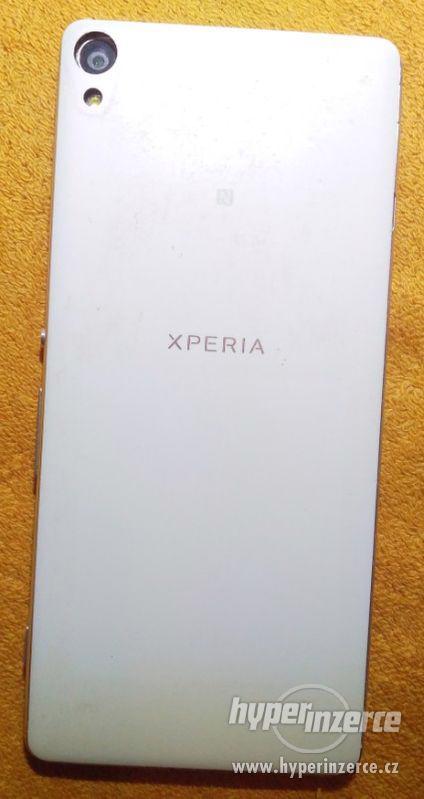 Alcatel 3 +Sony Xperia XA dual +Samsung G. Trend -k opravám - foto 4