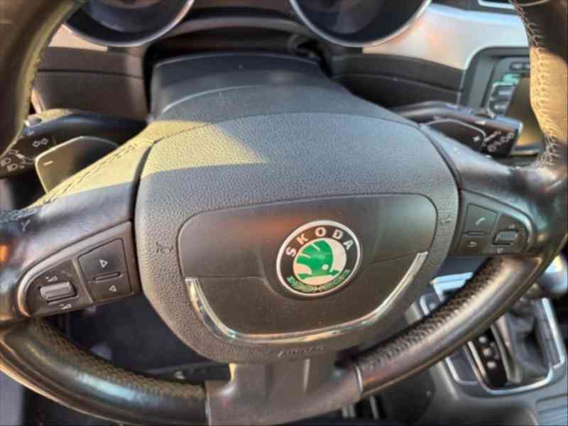 Škoda Octavia 3,6   V6 L&K DSG DPH F1 4X4 - foto 4