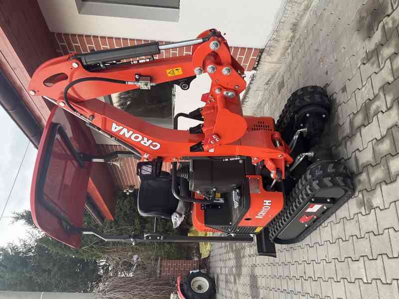 BAGR, MINIBAGR CR 11 OH, 1100 kg + lžíce 40 cm - foto 1