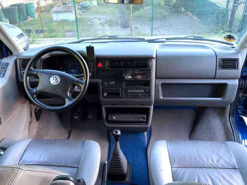 Volkswagen T4 Multivan 2,5tdi Last Edition 75kw - foto 9