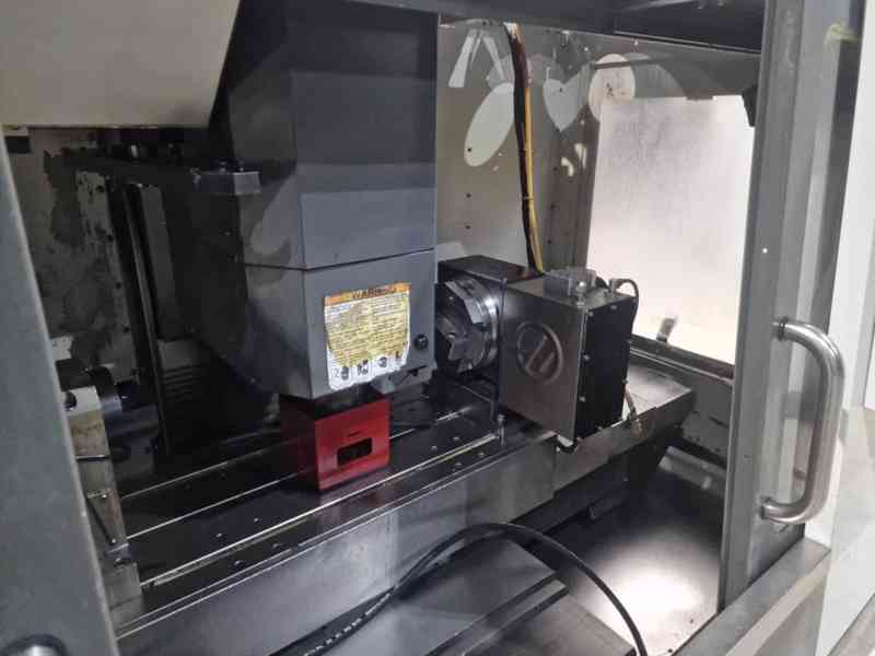 HAAS VF-2 CNC obráběcí centrum + 4. osa HRT-160 | 2010 - foto 9