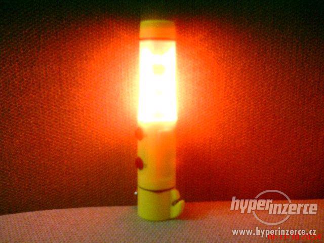 Multifunkční svítilna + varovné oranž blikání - foto 3