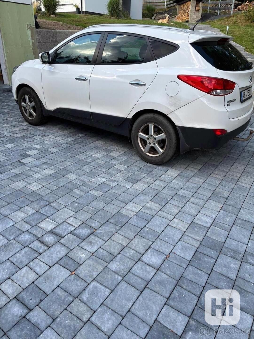 Hyundai ix35 1,7 - foto 1